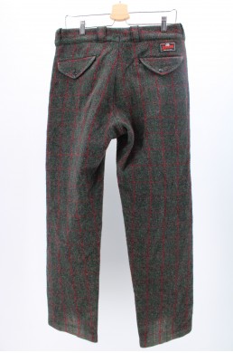 Pantalon Johnson Woolen Mills gris foncé avec rayures rouge et verte - Adirondack plaid